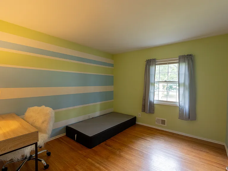 42 Stuyvesant Rd — Photo 8