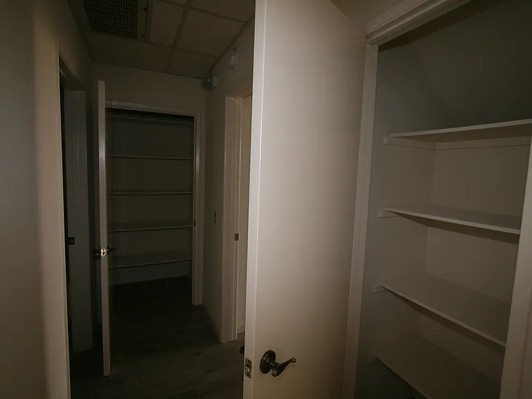 3637 Clarington Ave #213 — Photo 52