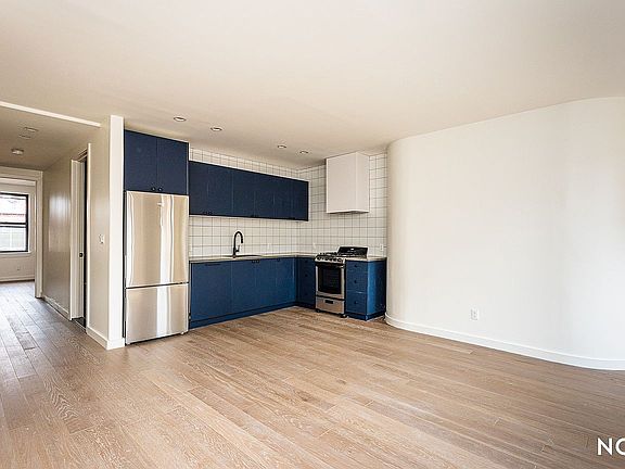 2nd image of 43 Franklin St #7