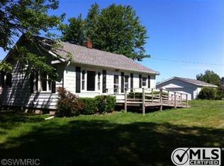 11497 N Vickeryville Rd, Edmore, MI 48829