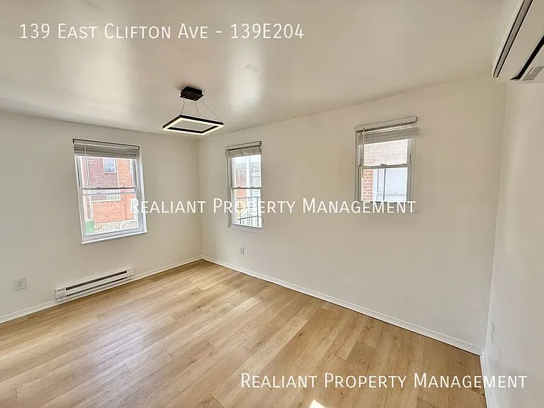139 E Clifton Ave #139E204 — Photo 6