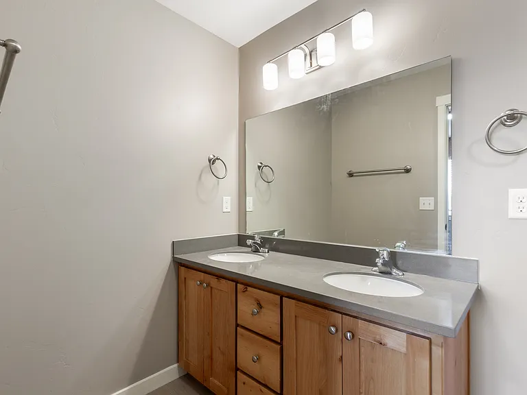 Meadowcreek Townhomes — Photo 16