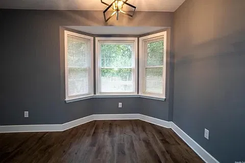 31 Carwin — Photo 3