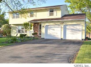 5561 Piazza Ln, Clay, NY 13041