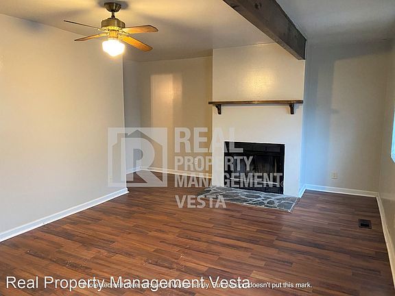 2nd image of 619 Maplewood Dr