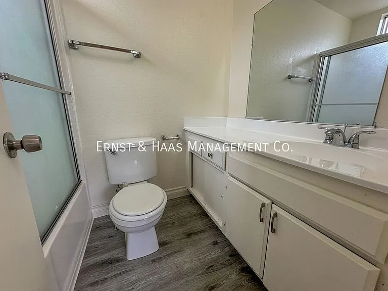 1080 Saint Louis Ave #204 — Photo 20