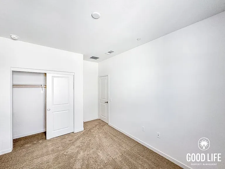 7006 Solara Way — Photo 31
