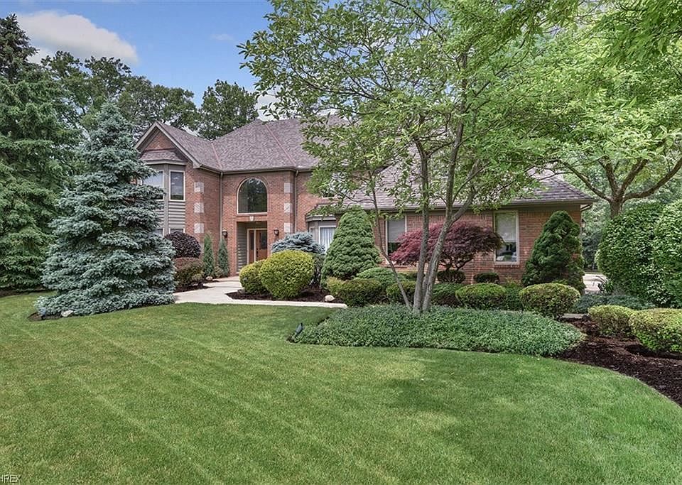 1st image of 31538 Deer Run Ln