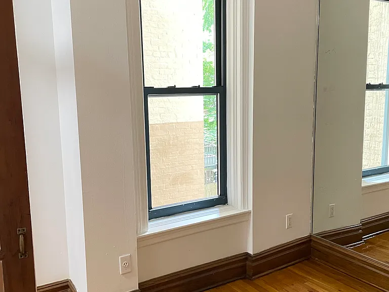 92 Gates Ave #2 — Photo 7