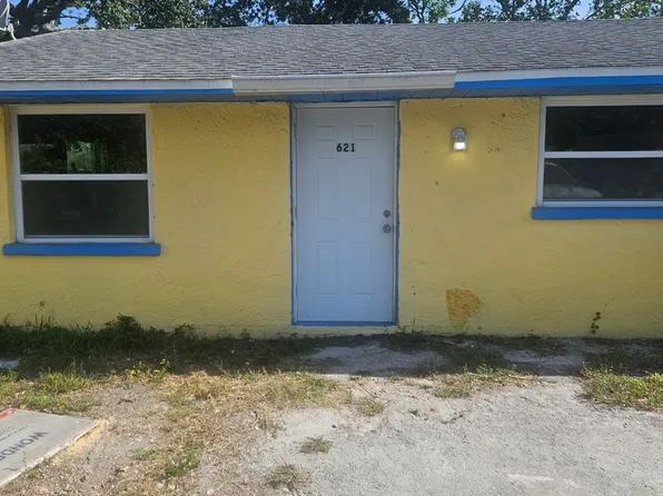 621 60th Avenue Dr E, Bradenton, FL 34203