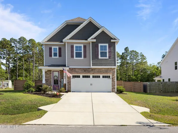 221 Salt Meadow Lane, Newport, NC 28570