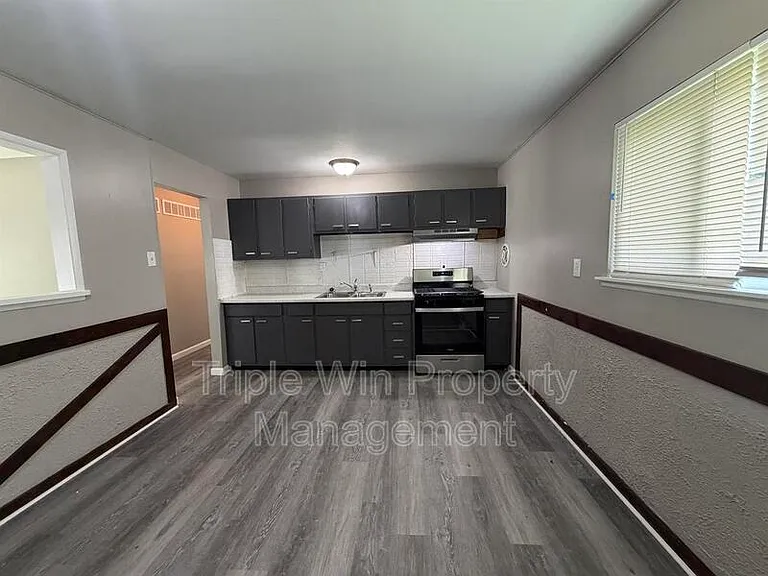 7250 Howdershell Rd — Photo 19