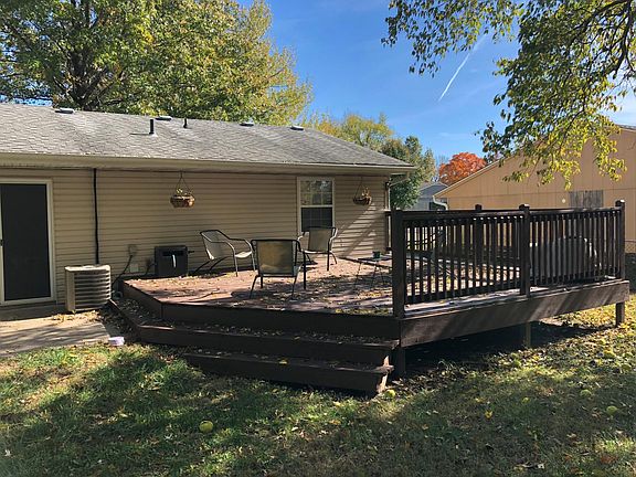 3rd image of 61 N Sunshine Dr