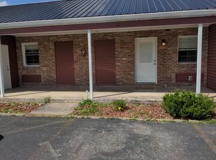 1421 N Main St #3, Marion, VA 24354