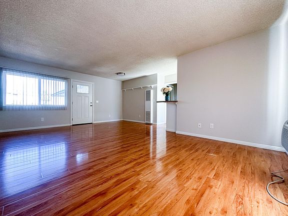 4th image of 1111 Benito Ave #E1