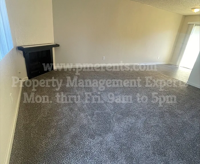 3904 N Plymouth Rd #3904 — Photo 1