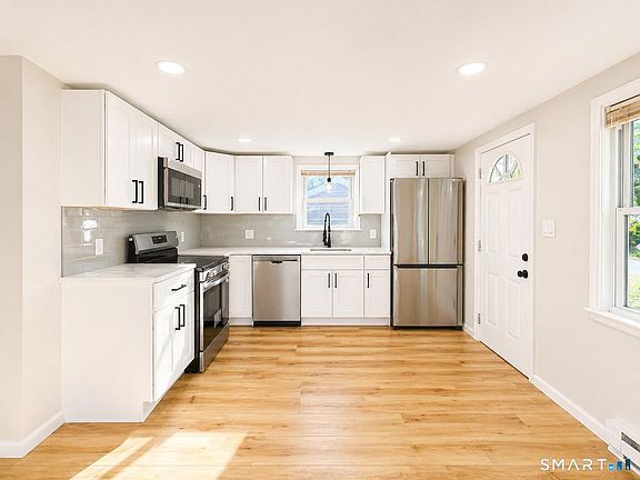 5th image of 6 Peach Street
