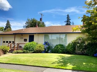 892 W 18th Pl, Eugene, OR 97402