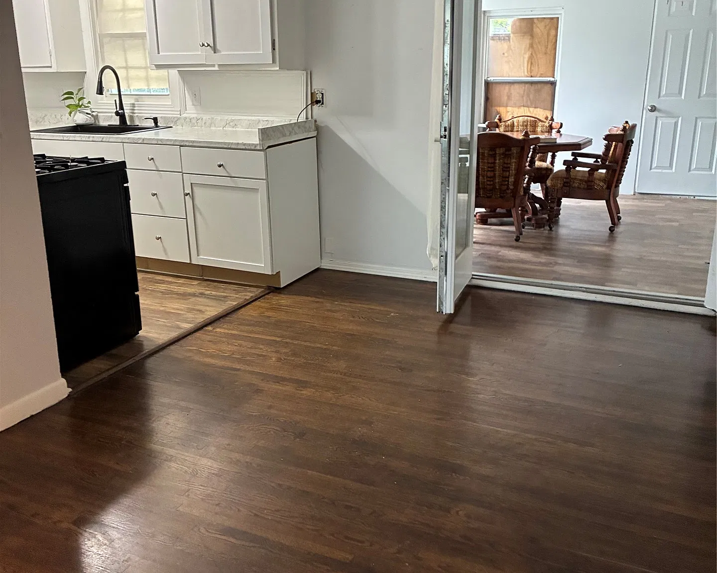 3 bed, 1.0 bath, 1032 sqft, $1,375 — Photo 3