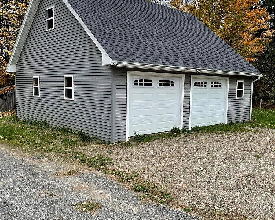 2nd image of 151 Irish Rd