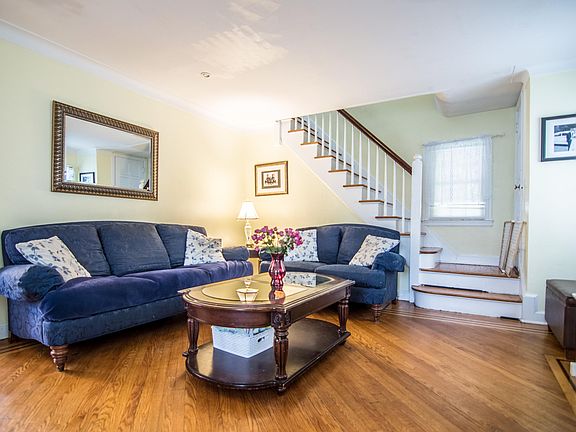 4th image of 781 Jewett Ave