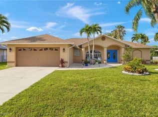 402 SE 21st St, Cape Coral, FL 33990