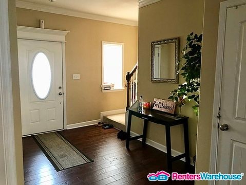 2nd image of 454 Frizzell Ave