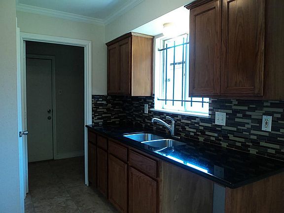 5th image of 12930 S Coast Dr