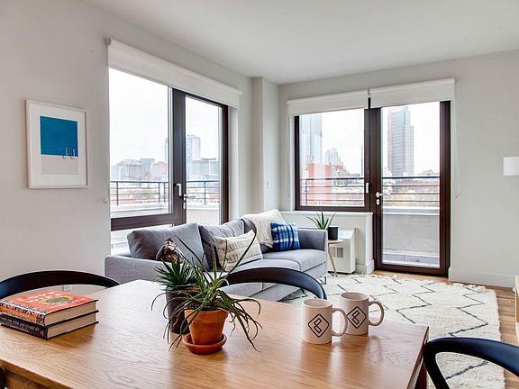 4th image of 577 Baltic St APT 2C
