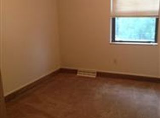 1138 Country Creek Ln, Toledo, OH 43615