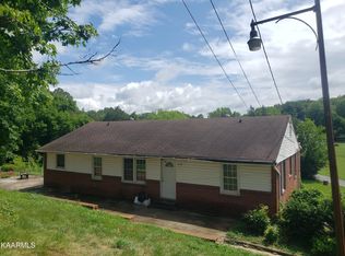 318 Island View Ln, Knoxville, TN 37924