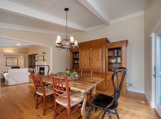 16 E Altarinda Dr, Orinda, CA 94563