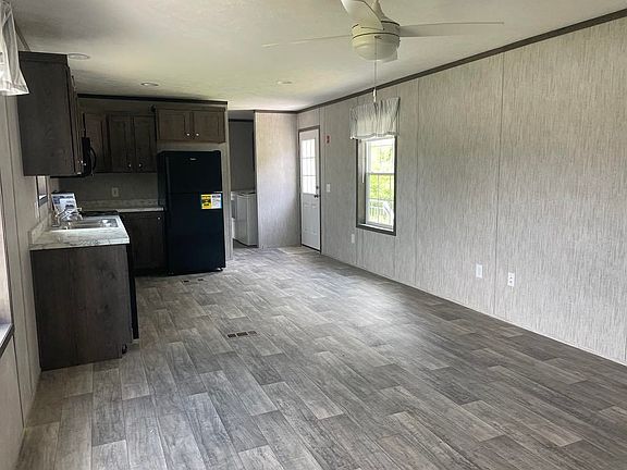 3rd image of 95 Addison Drive