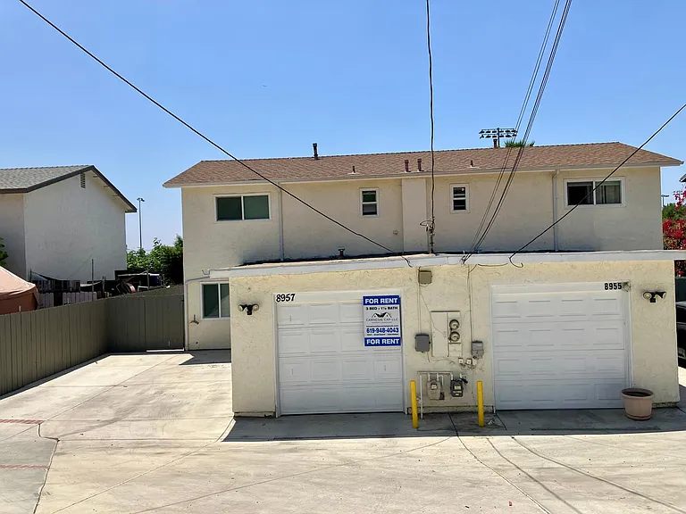 8957 Harness St — Photo 2