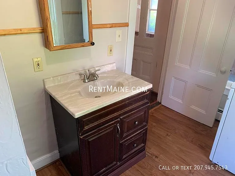1237 State St #1 — Photo 9