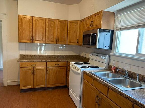 5th image of 529 W Topeka Ave