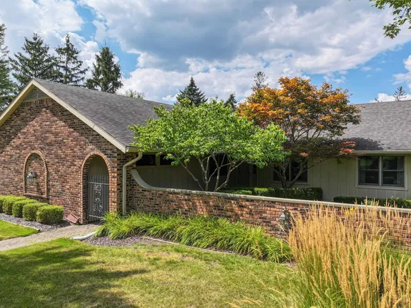 5277 Territorial Rd, Grand Blanc, MI 48439