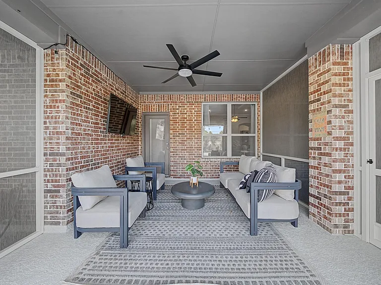 28298 Calaveras Lake Dr — Photo 46