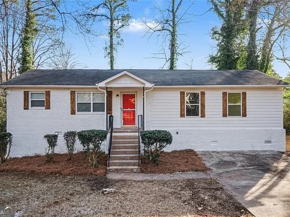 615 Mincey Ct, Stone Mountain, GA 30087