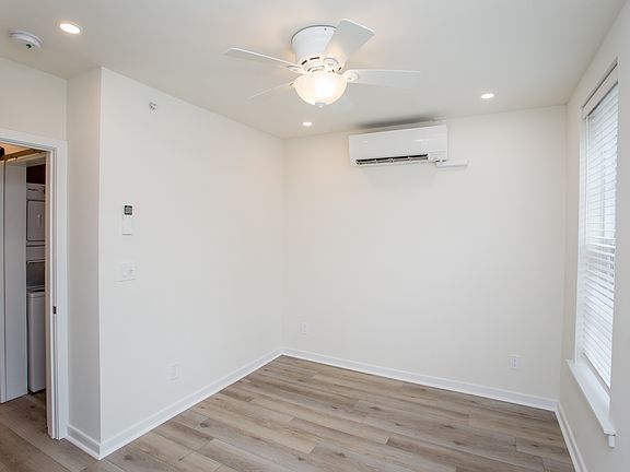 4th image of 41 Bridge St #D