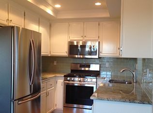 7372 Altiva Pl, Carlsbad, CA 92009