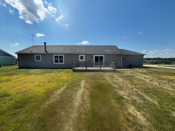 2590 W Maple Dr