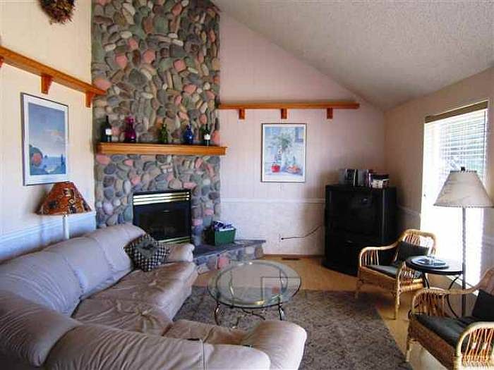 113 Stehekin Way, Chelan, WA 98816 Zillow