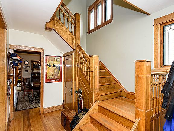 3rd image of 4109 N Leclaire Ave