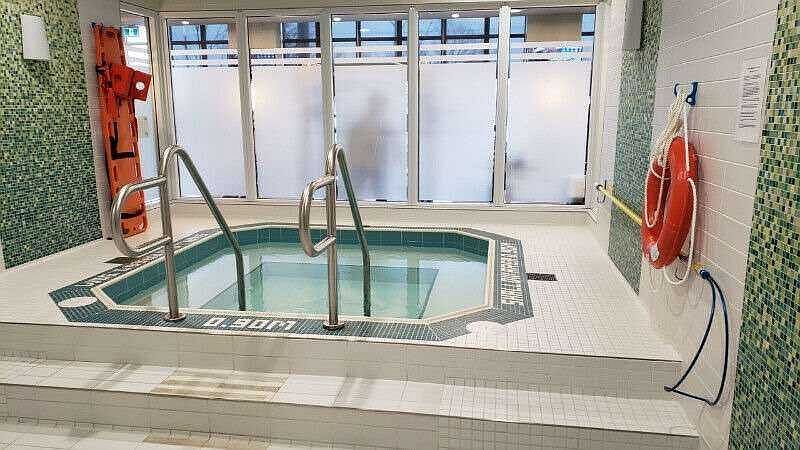 2nd image of 7900 Bathurst St #524