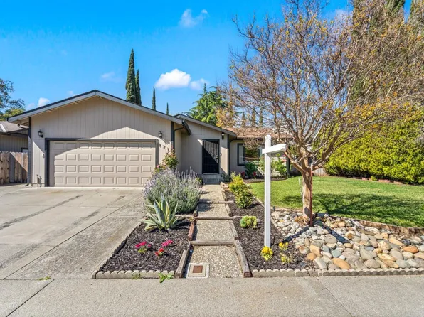 871 Kingman Dr, Vacaville, CA 95687