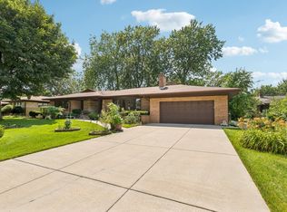6444 N Kenton Ave, Lincolnwood, IL 60712