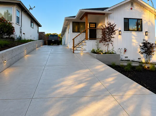 (undisclosed Address), El Sobrante, CA 94803