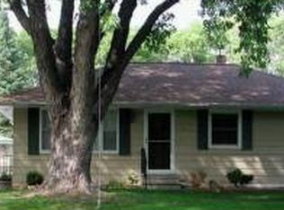1593 Lois Dr, Shoreview, MN 55126