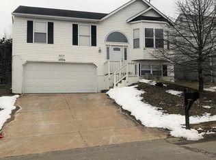 3526 5 Oaks Ct, Arnold, MO 63010